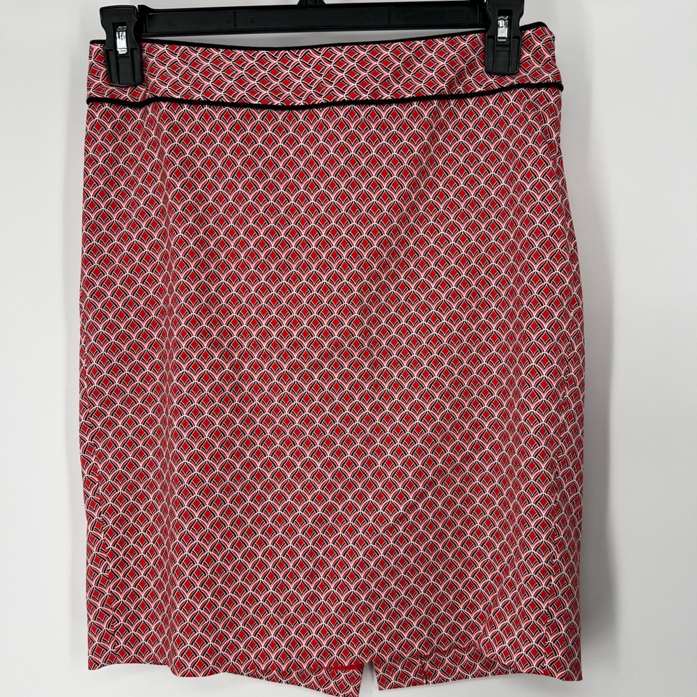 THE LIMITED PENCIL SKIRT IN ORANGE BLK WHITE PRINT‎